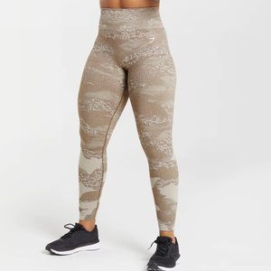 LOOKING FOR THESE!💲💲💲